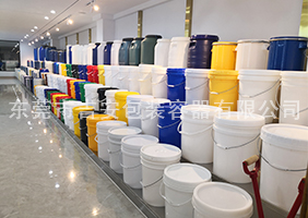 日韩性爱真人免费视频吉安容器一楼涂料桶、机油桶展区
